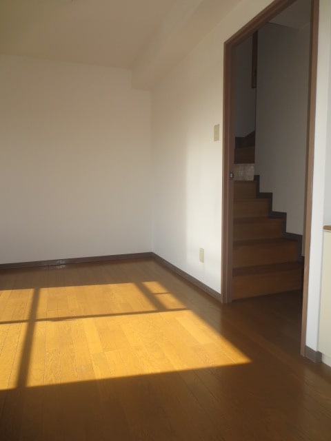 居室 ﾌｧﾐｰﾕ緑が丘