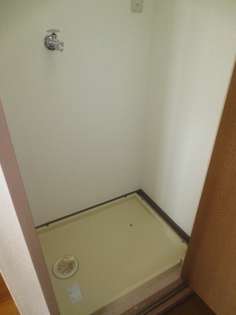 洗濯機置場 ﾌｧﾐｰﾕ緑が丘