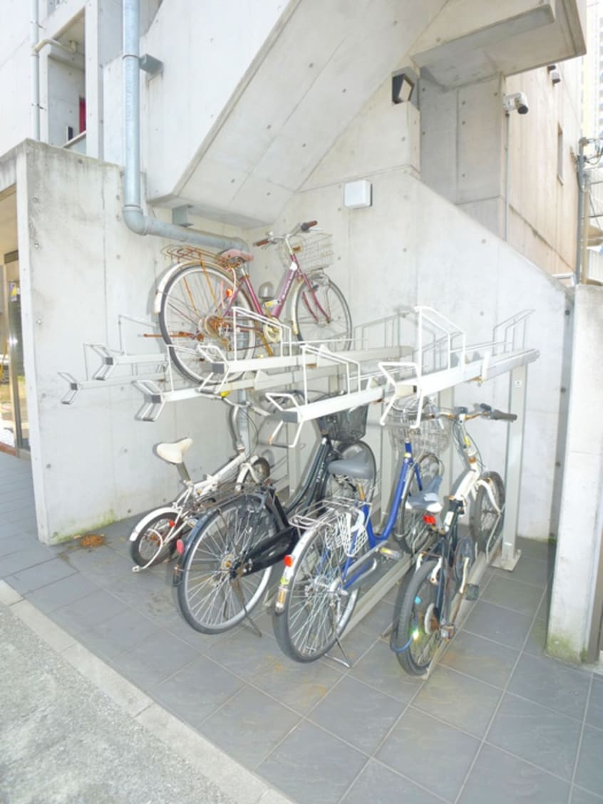 駐輪場 アーク船橋