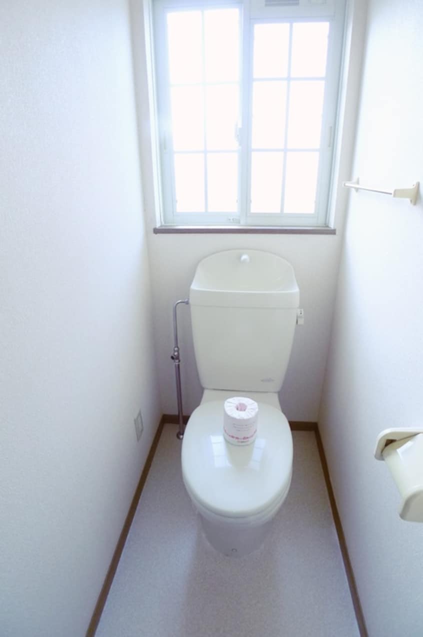 トイレ サニ－ビレッジ１番館