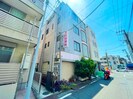 ハナブサビルの外観