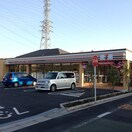 セブンイレブン 小平小川上宿店(コンビニ)まで500m リリーハウス