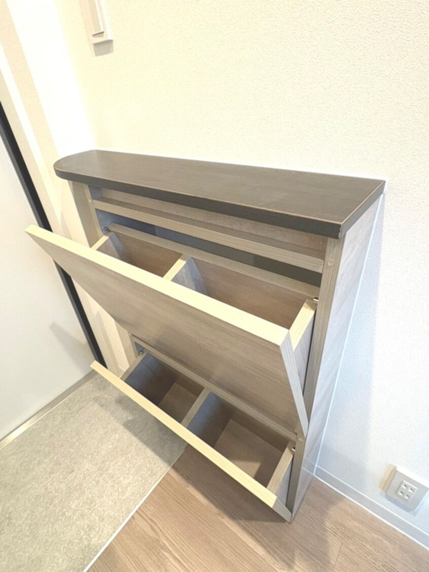 靴箱 The Sanctus 品川 South