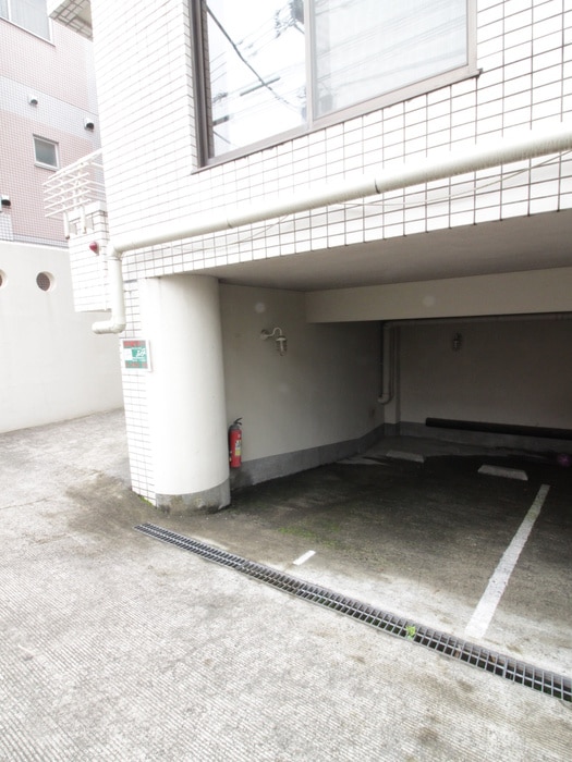 駐車場 カーサ駒沢