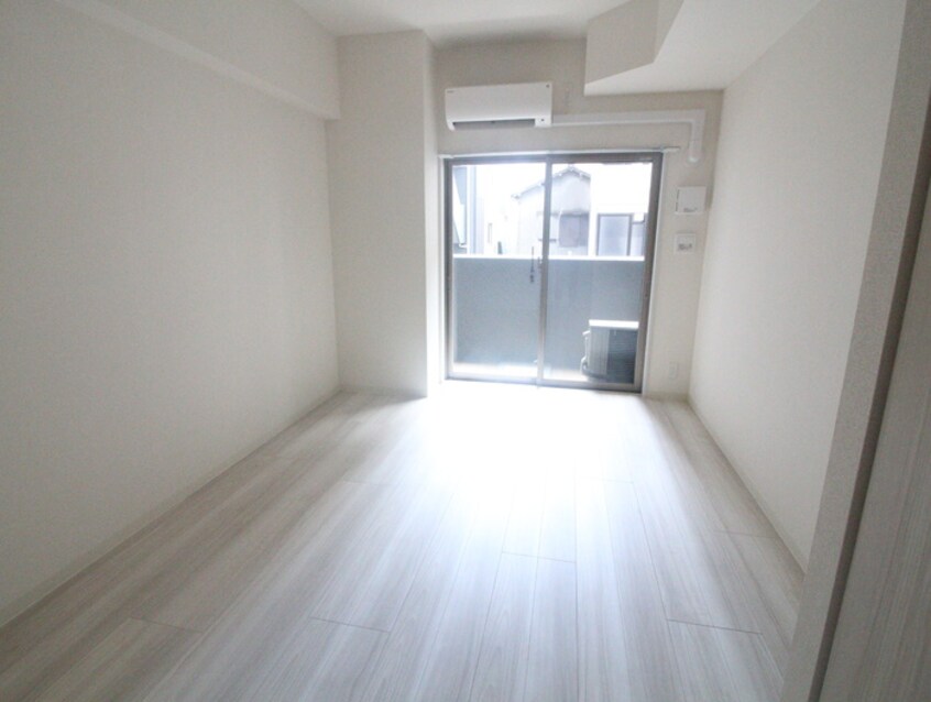 居室 ﾌﾟﾚｻﾝｽﾌﾞﾙｰﾑ浅草