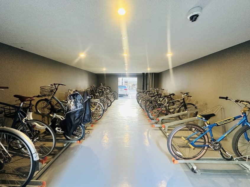 駐輪場 ﾌﾟﾚｻﾝｽﾌﾞﾙｰﾑ浅草