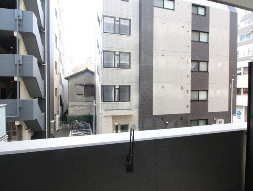 室内からの展望 ﾌﾟﾚｻﾝｽﾌﾞﾙｰﾑ浅草