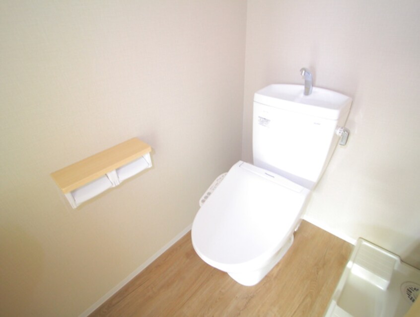 トイレ ガーデンテラス　CASA