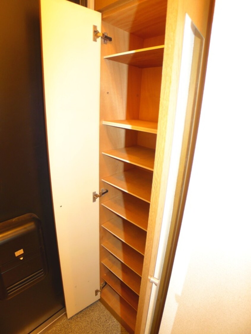 靴箱 メゾン・フラワ－ヒル