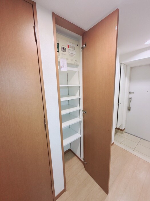 収納 ＡＣＯＬＴ府中緑町