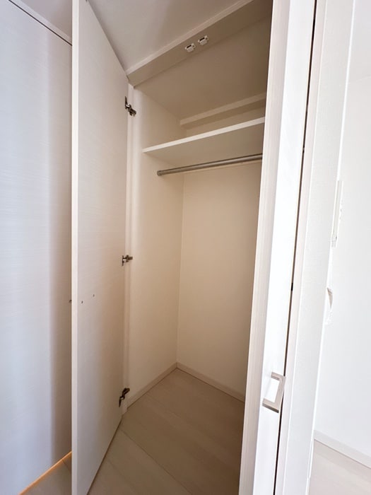 収納 ＡＣＯＬＴ府中緑町