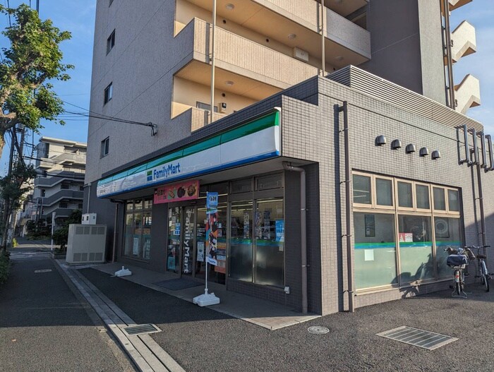 ファミリーマート(コンビニ)まで230m グリーン・メルベーユ