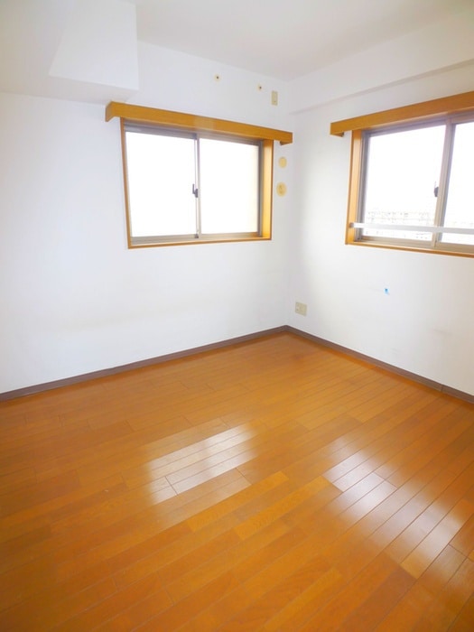 室内からの展望 コンフォ－ル・ノグチ