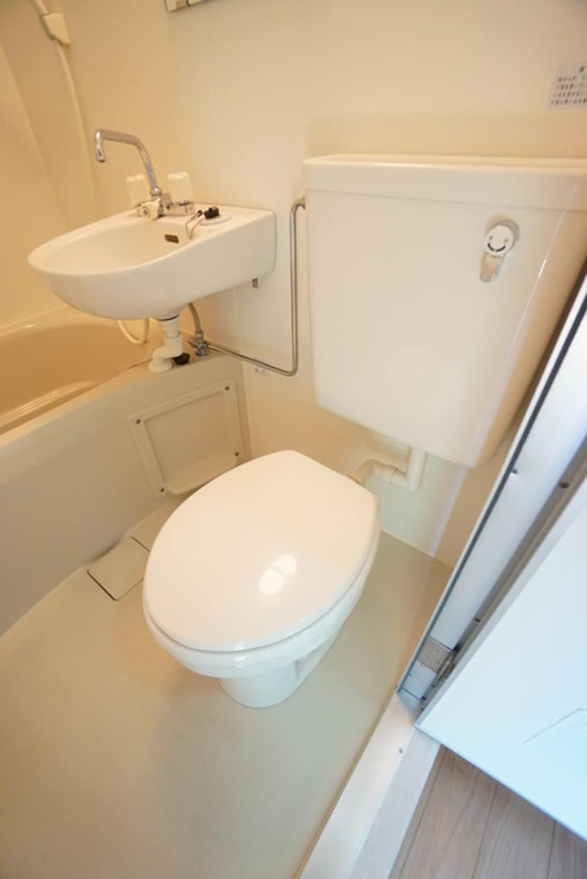 トイレ サンネストひばり