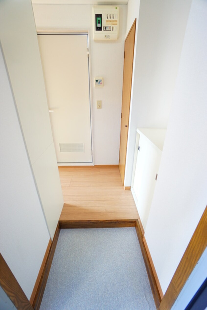 玄関 サンネストひばり