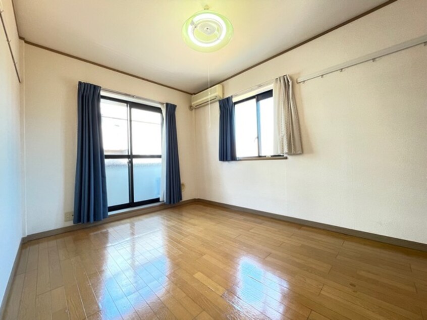 居室 ベルトゥリ－ハイツ