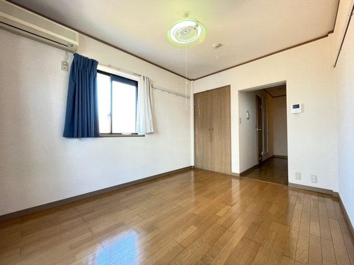 居室 ベルトゥリ－ハイツ