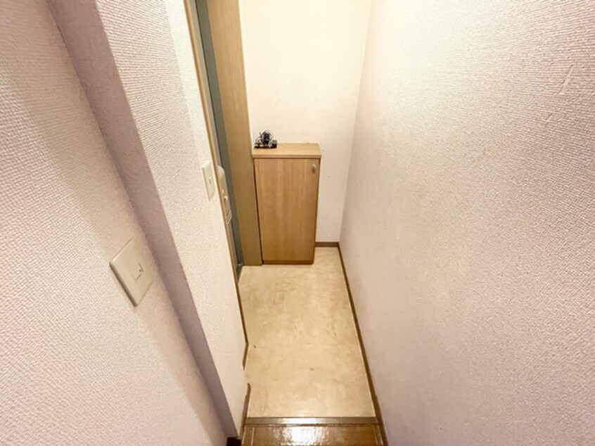 玄関 ベルトゥリ－ハイツ