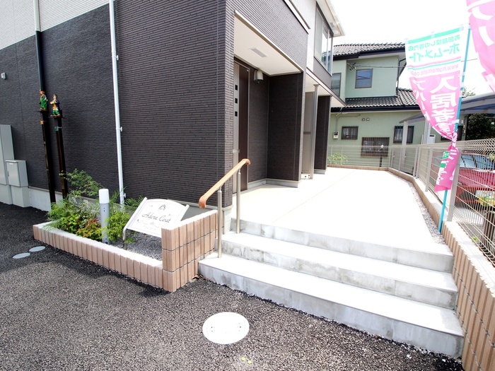 エントランス部分 アドレコート