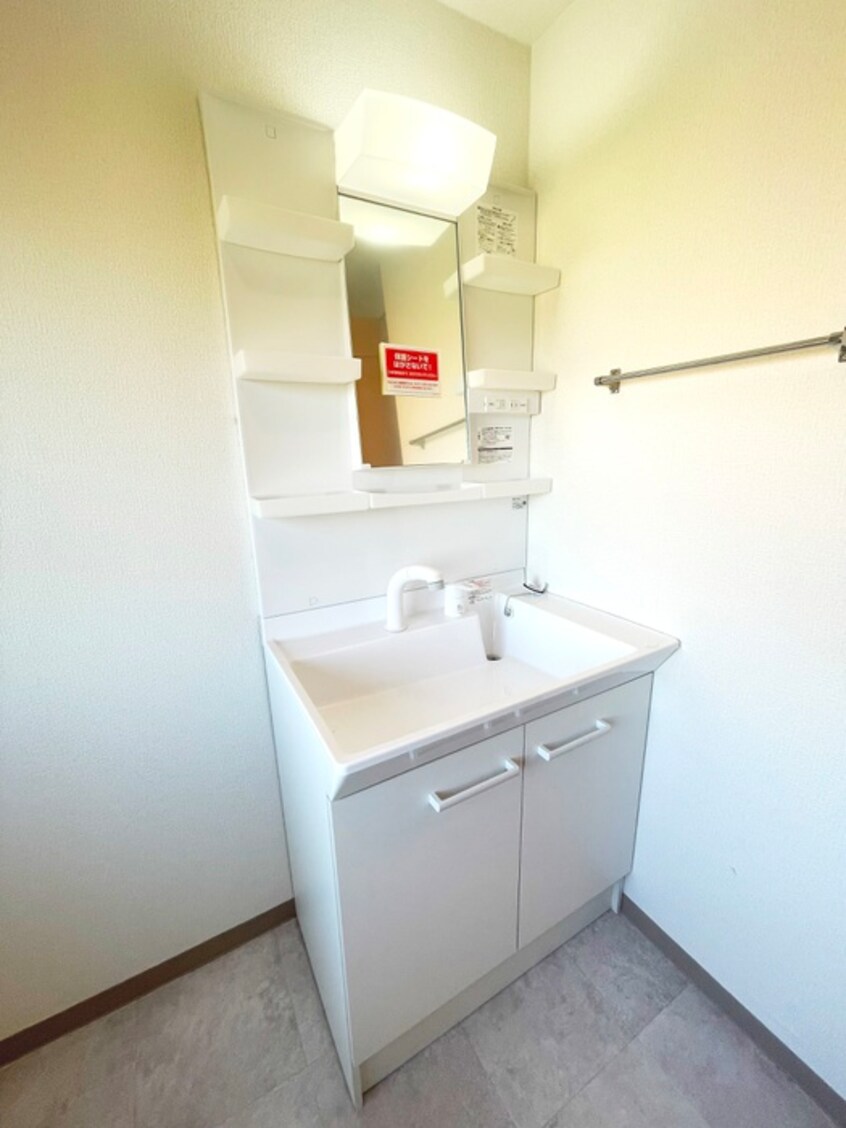 洗面 プレシャスイ－スト