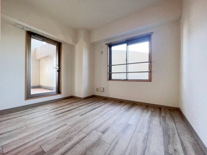 居室 プレシャスイ－スト