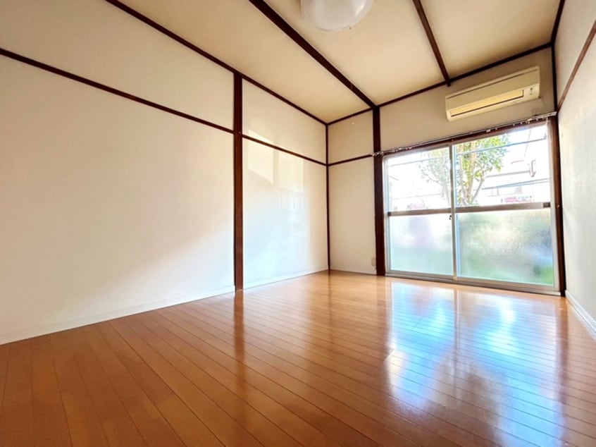 居室 瀬戸アパート