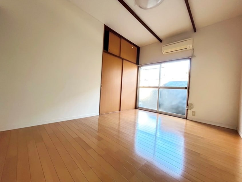 居室 瀬戸アパート