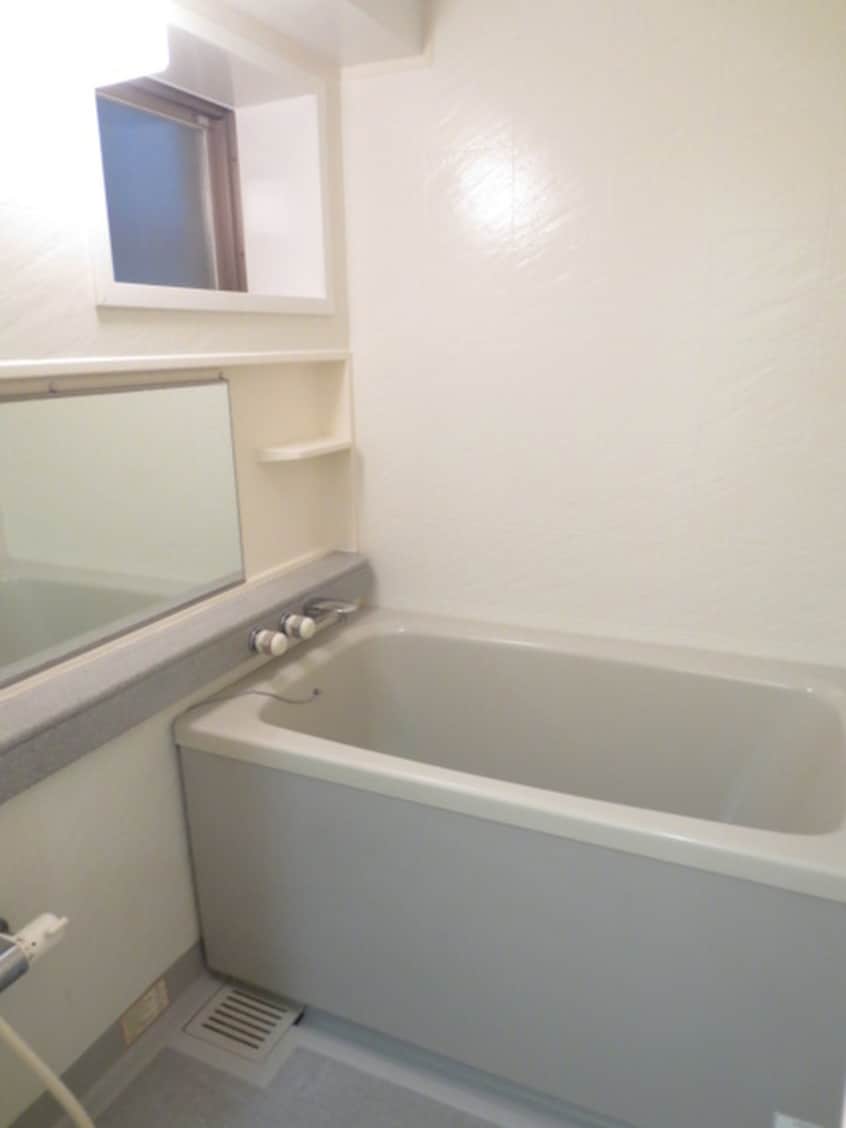 バス／シャワールーム等 ラトゥ－ルレジュモ－