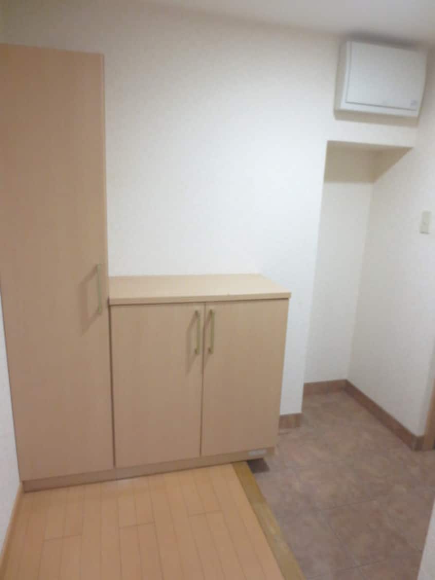 靴箱 ラトゥ－ルレジュモ－