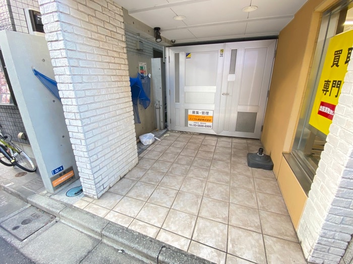 エントランス部分 モデュロール渋谷本町