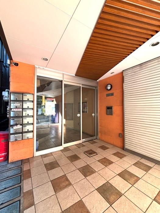 エントランス部分 I・Sビル