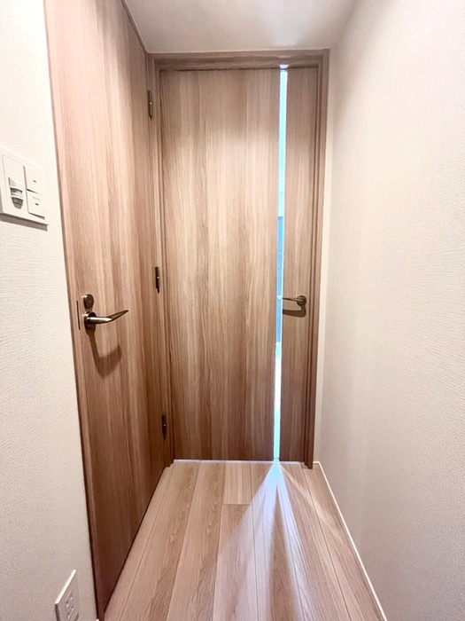 廊下 シーズンフラッツ新御徒町