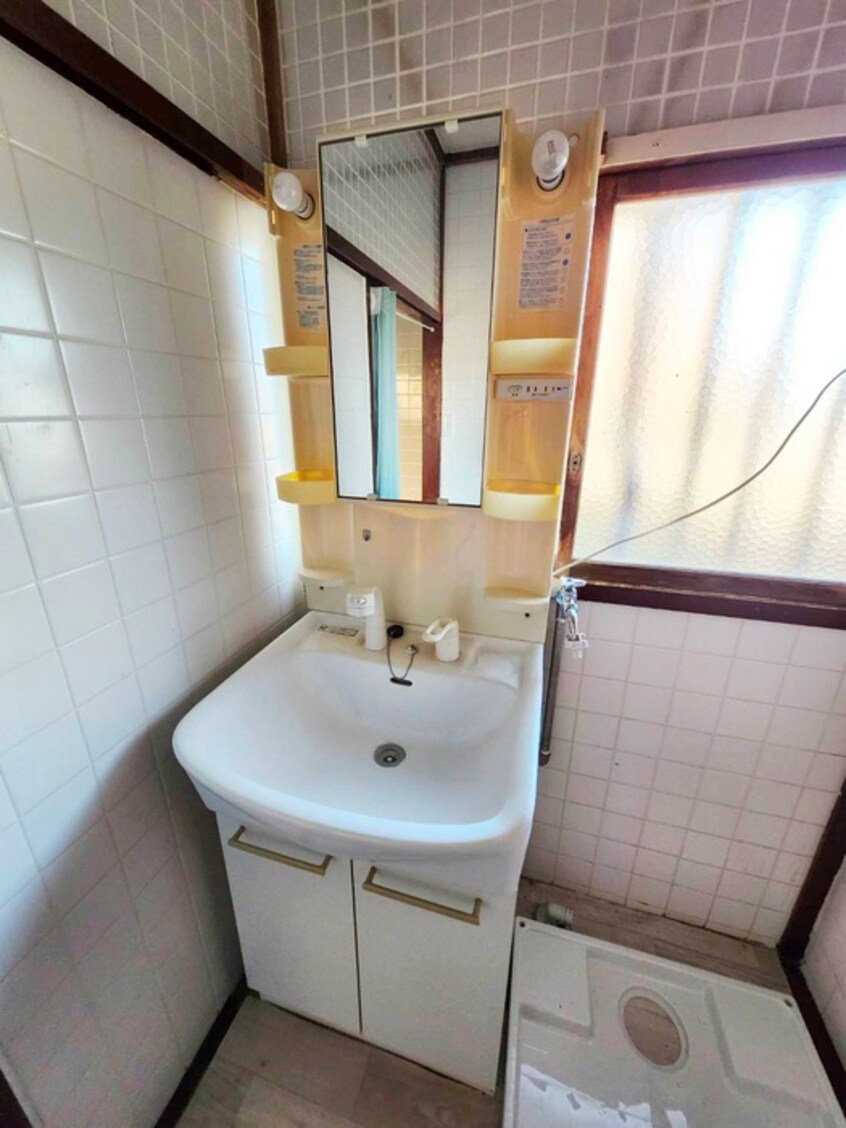 洗面 浦賀駅二葉2丁目戸建て