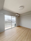 居室 彦マンション