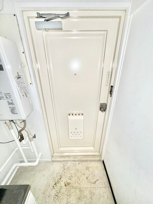 玄関 マルナカハイツA