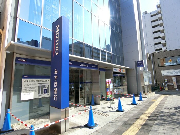 みずほ銀行　久米川支店 (2)(銀行)まで74m オーク・ビル