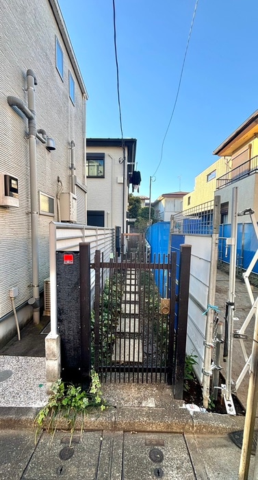 エントランス部分 シャローム松庵