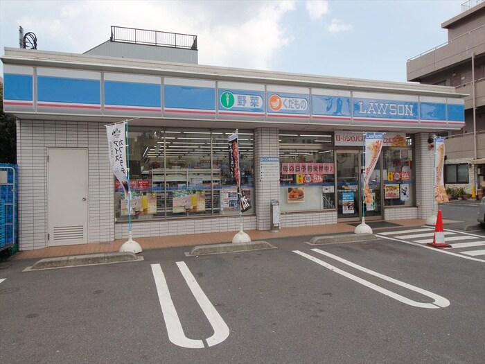 ローソン 鶴見市場大和町店(コンビニ)まで97m 市場書房ビル