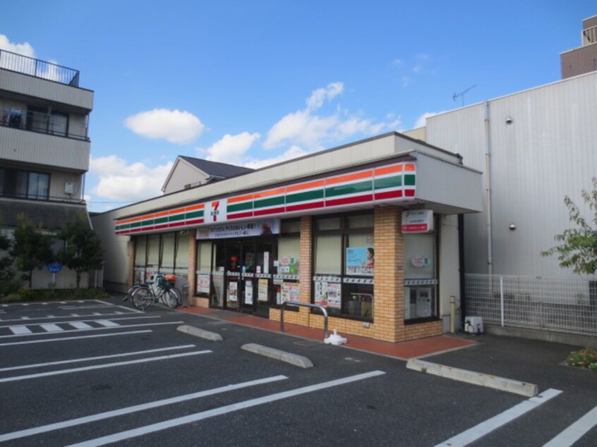 セブンイレブン(コンビニ)まで219m レユシール　イコウ