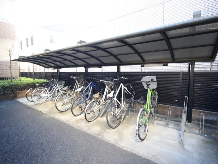 駐輪場 エクセラン調布