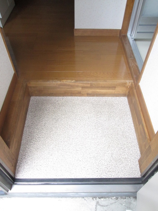 玄関 ＳＥ・ＲＡＳＳＵＲＥＲ