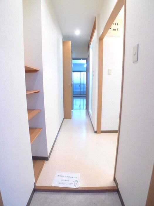 玄関 ランドフォレスト千葉白旗