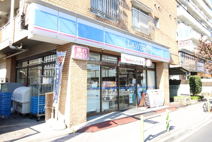 ローソン高島平8丁目店(コンビニ)まで345m シャトレーヌ山六