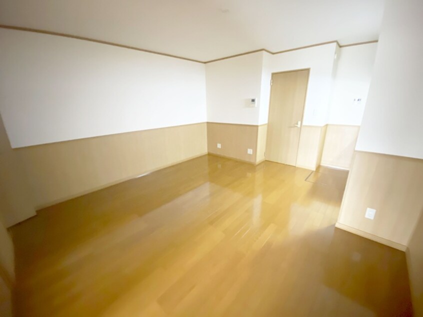 居室 トライミーハイツ