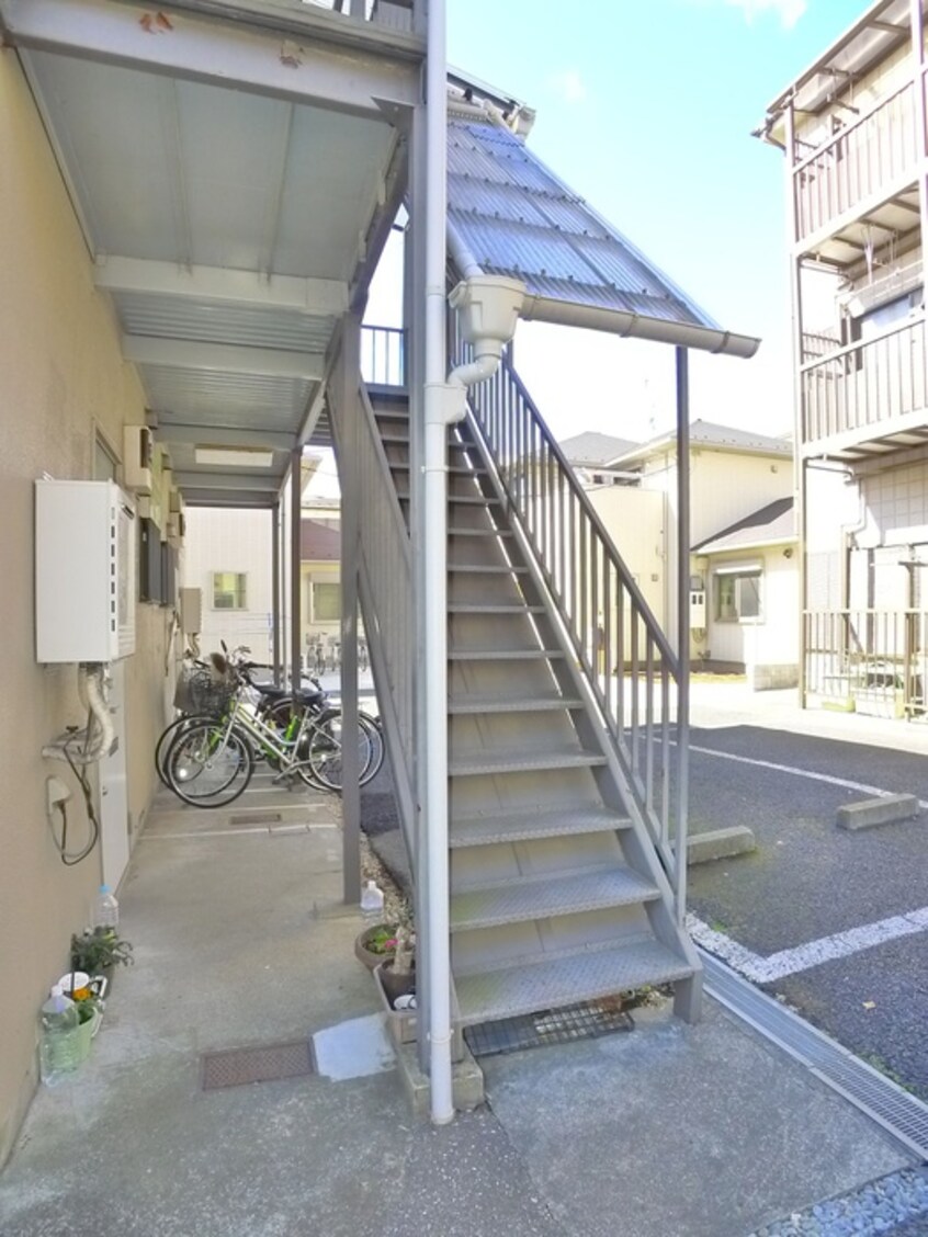 エントランス部分 公園通り１号館わんわん