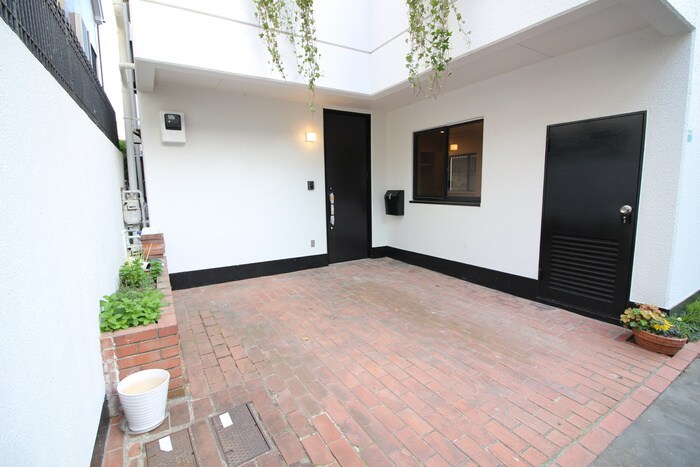 エントランス部分 高田パークサイド128