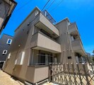 エムの外観
