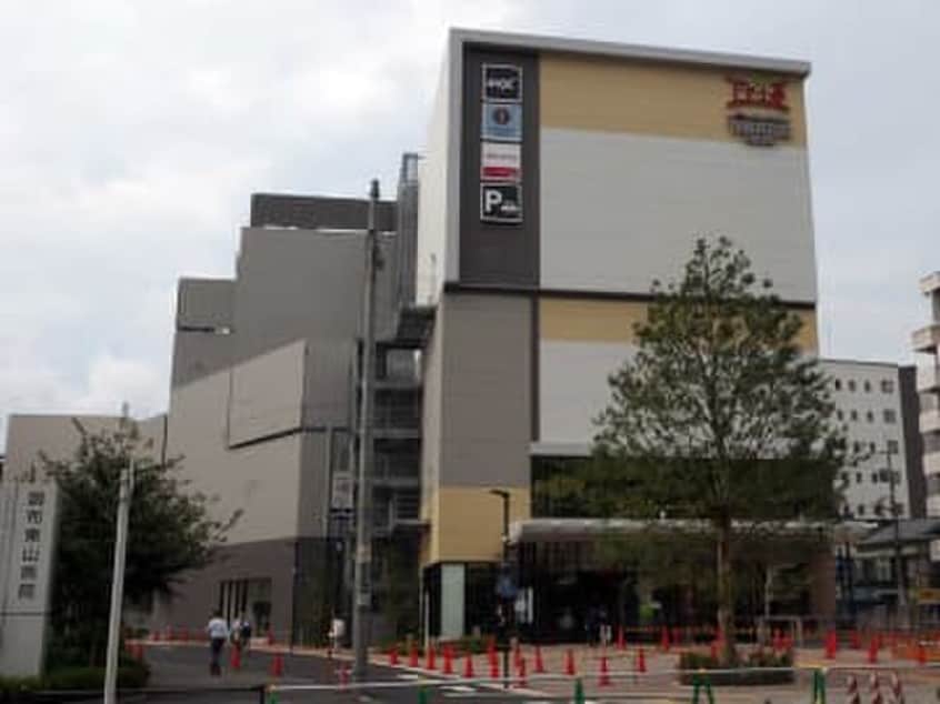 イオンシネマ(映画館)まで450m アンジェ調布