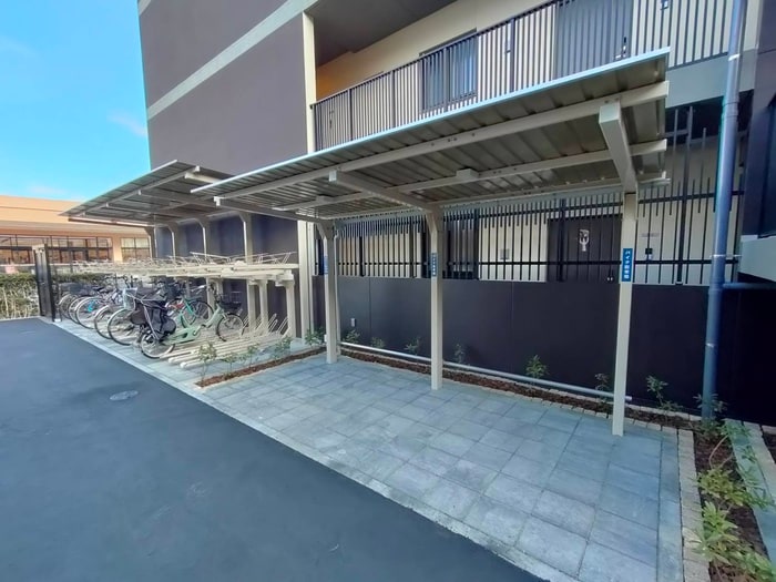バイク置き場 コートデルトゥール昭島