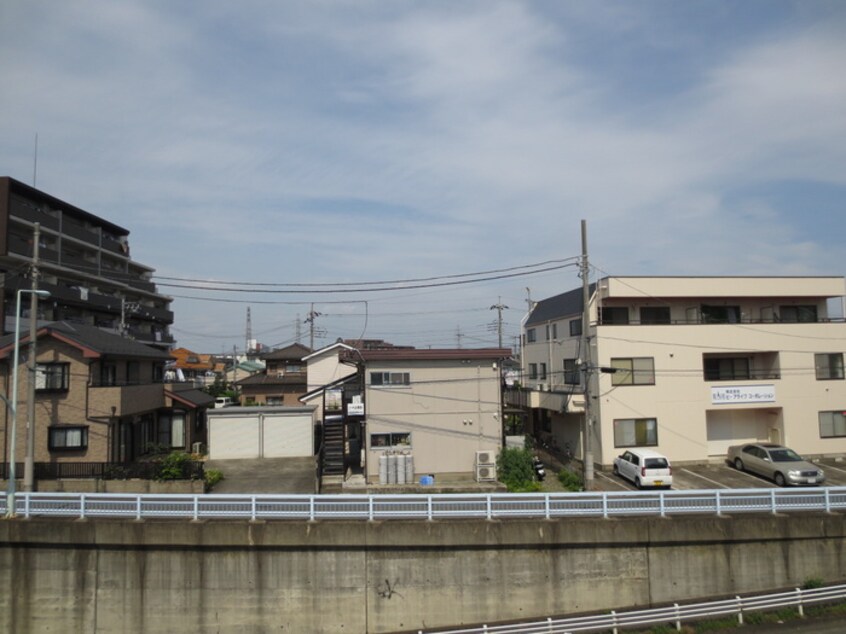 室内からの展望 第３キクヤコ－ポ